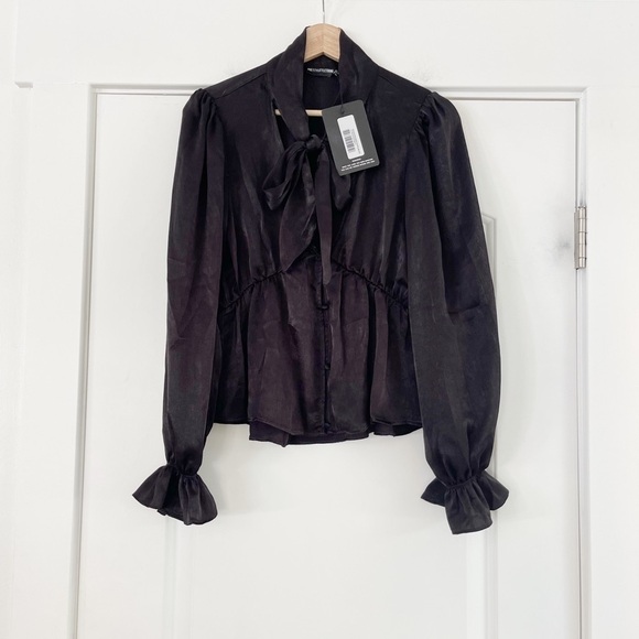 PrettyLittleThing Satin PussyBow Blouse Black - US 4 - Picture 5 of 8